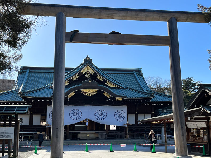 靖國神社拝殿